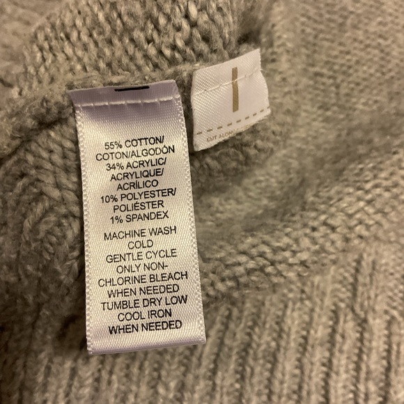 Loft Gray Women's Sweater - Picture 6 of 8